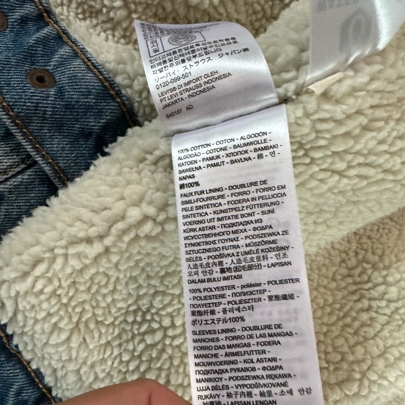 Levi’s Original Ex-Boyfriend Trucker Sherpa Jean Jackets Size Small - Picture 6 of 17